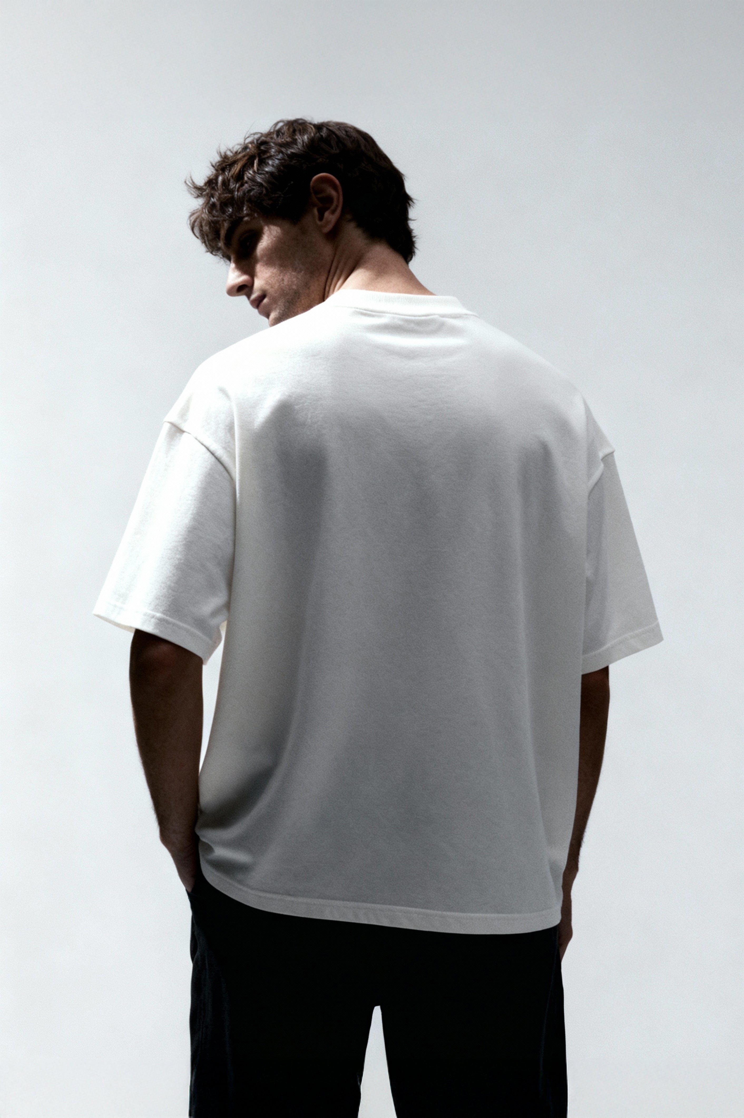 WHITE PLAIN OVERSIZED T-SHIRT